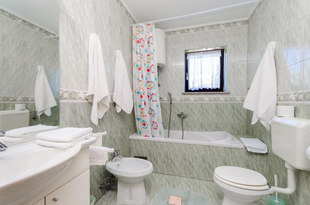 Apartments Marija อูมัค ภายนอก รูปภาพ